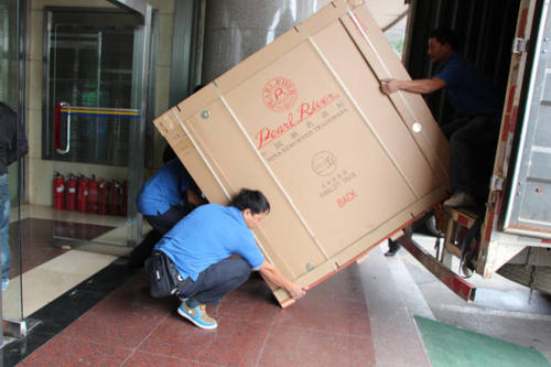 大英钢琴贵重工艺品无忧运
